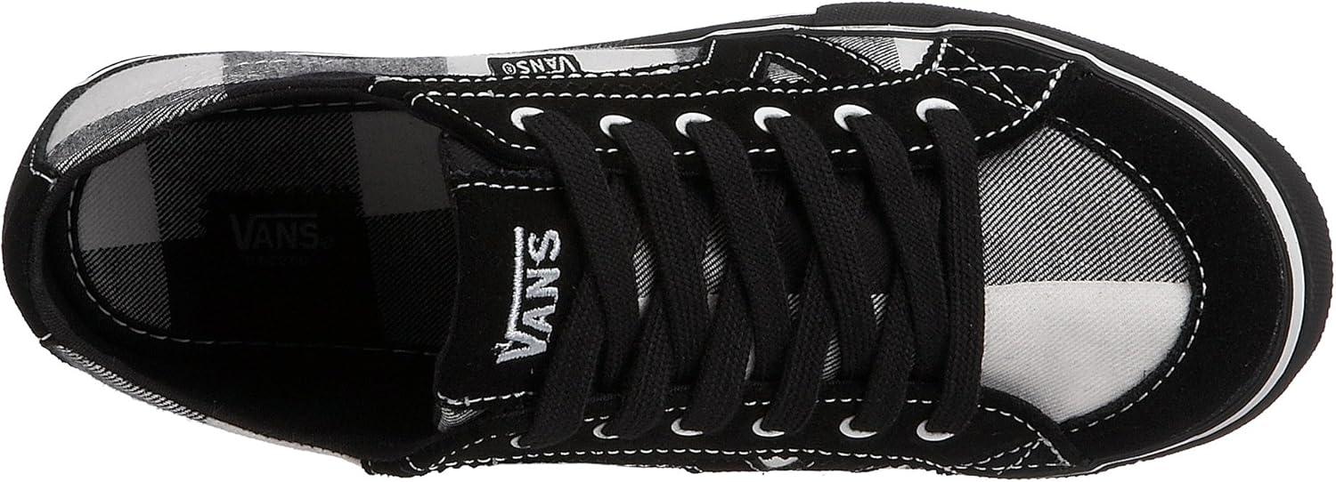 imageVans UnisexAdult Classic Slip onBuff Plaid Black White