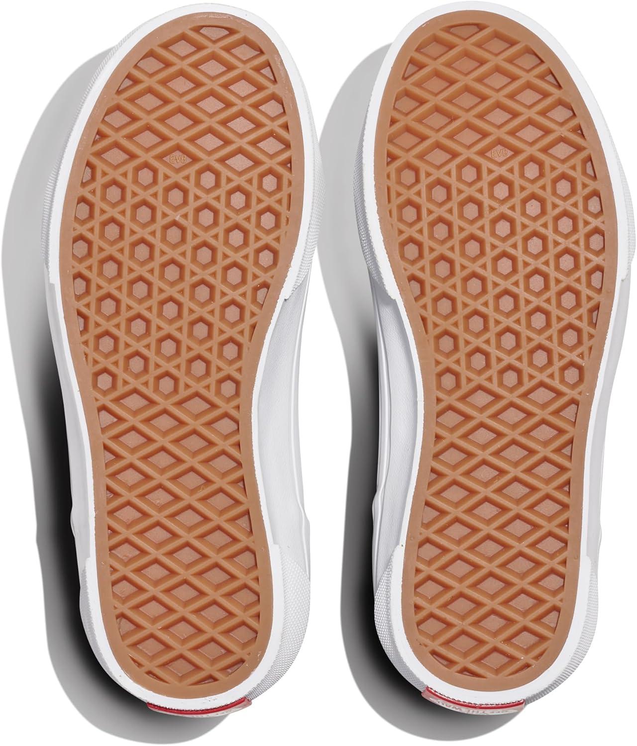 imageVans UnisexChild Seldan ShoeBlackWhite