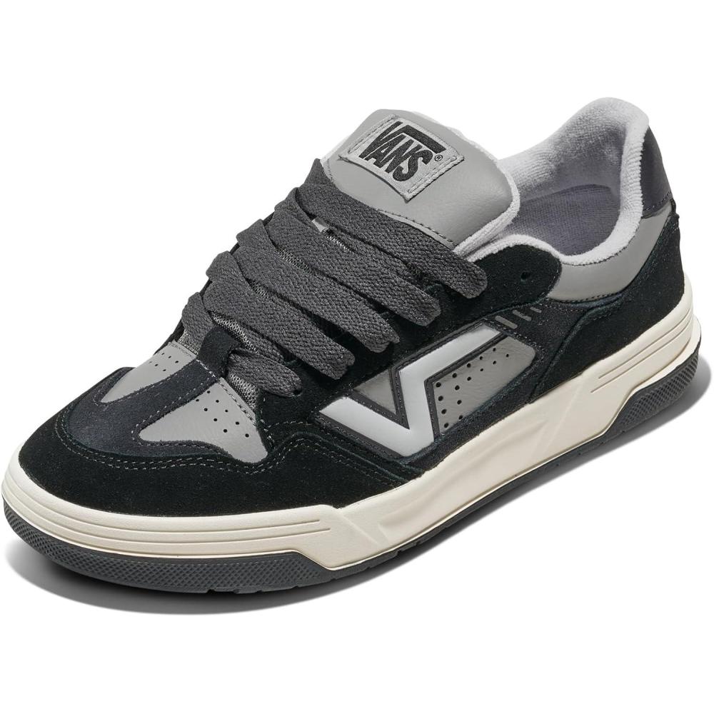 imageVans UnisexAdult Upland ShoeBlackMulti