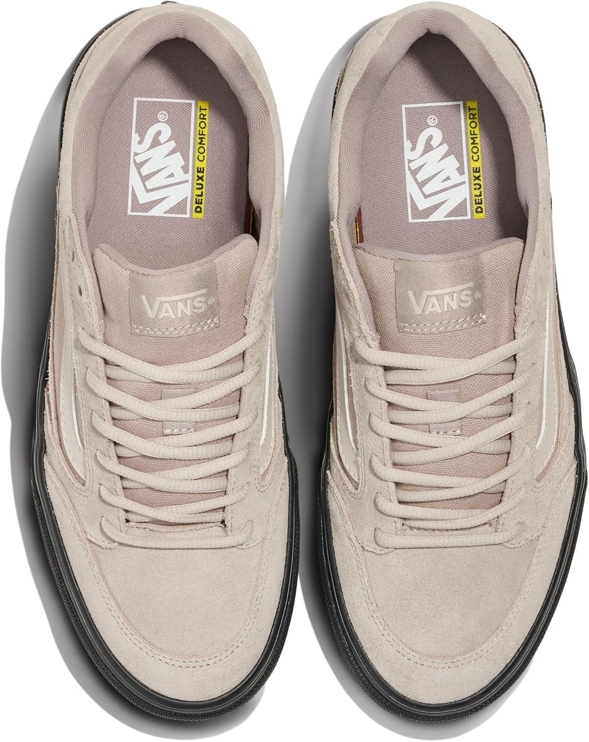 imageVans Mens Fairview Deluxe Lowtop ShoeBlack Outsole Mushroom