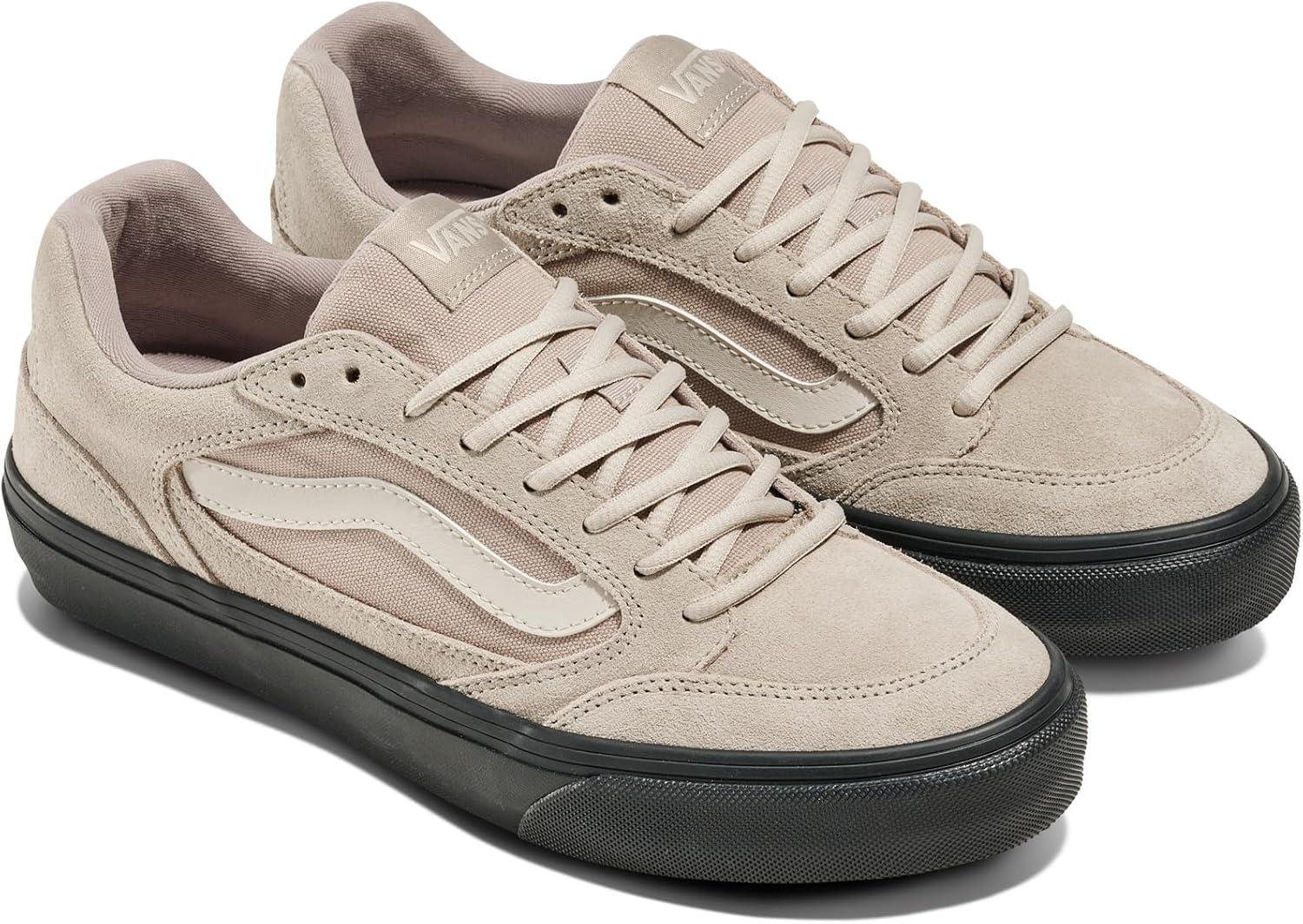 imageVans Mens Fairview Deluxe Lowtop ShoeBlack Outsole Mushroom